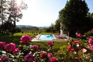 Piscina di A l'orée du bois - Chambres d'hôtes o nelle vicinanze