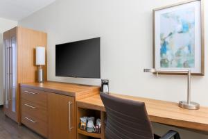 TV a/nebo společenská místnost v ubytování Hyatt Place Waco - South