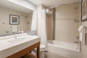 Koupelna v ubytování Hyatt Place Waco - South