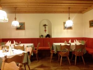 Restaurace v ubytování Gasthof Ölberg