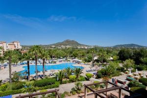 an aerial view of a resort with a swimming pool at Garbi Cala Millor in Cala Millor