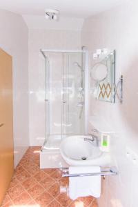 Fotografie z fotogalerie ubytování Hotel Bohn v destinaci Metzingen