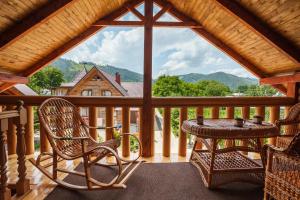 Fotografie z fotogalerie ubytování Хата Різьбяра v destinaci Beloberëzka