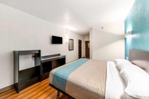 Postel nebo postele na pokoji v ubytování Motel 6-Lewisville, TX - Medical City