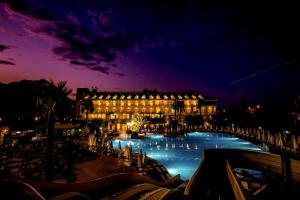 Afbeelding uit fotogalerij van Greenwood Kemer Resort in Kemer