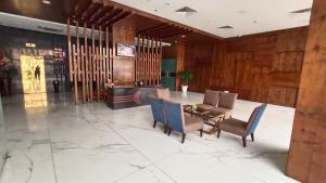 Regenta Central Hotel & Convention Centre Nagpur的休息区