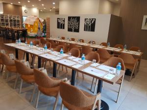 浦项高丽良宵酒店餐厅或其他用餐的地方