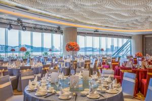 Restoran või mõni muu söögikoht majutusasutuses Crowne Plaza Macau by IHG