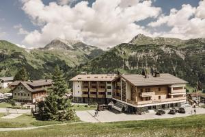 Foto da galeria de Hotel Goldener Berg em Lech am Arlberg