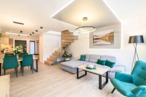 Posedenie v ubytovaní Apartament Marron 11 z sauną, bawialnią i widokiem na Skrzyczne - Dream Apart