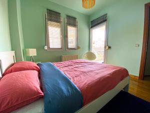 Posteľ alebo postele v izbe v ubytovaní 130m2 2Floor Luxury Villa Full House Full Comforts