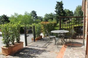 Aed väljaspool majutusasutust Agriturismo Poggio de Papi