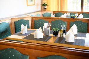 Εστιατόριο ή άλλο μέρος για φαγητό στο Hotel Olympia Schießanlage