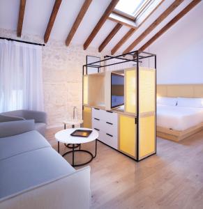 Postel nebo postele na pokoji v ubytování Hotel Serawa Alicante