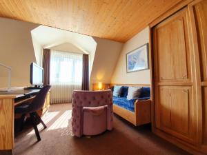 Posezení v ubytování Hotel in den Herrnwiesen