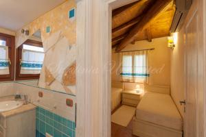 Koupelna v ubytování Villa Danza dei Fenicotteri + 90 fotografií