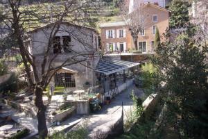 an overhead view of a building in a city at Nid douillet in Vals-les-Bains