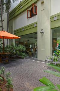 Bangunan di mana terletaknya hotel