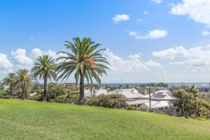 Gallery image of Fremantle Sunset Studio Rottnest Island Views in Fremantle