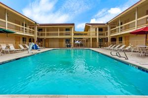 Gallery image of La Quinta Inn by Wyndham College Station in College Station