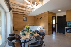 Posedenie v ubytovaní Apartament Słoneczna Góra 1 z biokominkiem - Dream Apart