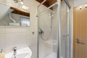 Ένα μπάνιο στο Ferienhaus Hannah 100 +27 φωτογραφίες
