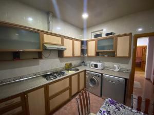 Kuchyň nebo kuchyňský kout v ubytování Nizami 118 - PortBaku