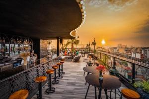Balkón nebo terasa v ubytování Solaria Hanoi Hotel