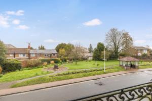 Afbeelding uit fotogalerij van Morleys Rooms - Located in the heart of Hurstpierpoint by Huluki Sussex Stays in Hurstpierpoint