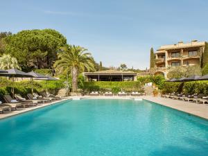 The swimming pool at or close to Mas de Torrent Hotel & Spa, Relais & Châteaux