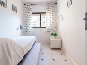 Posteľ alebo postele v izbe v ubytovaní Apartment Horta del Mar by Interhome