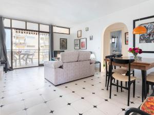 Zona d'estar a Apartment Horta del Mar by Interhome