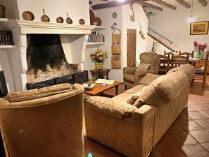 Posedenie v ubytovaní Vivelorural casa en pueblo de Zahara de la Sierra
