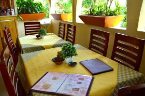 Imagem da galeria de Sunset Hotel Entebbe em Entebbe