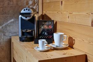 Tetera y cafetera en Aspen Alpine Lifestyle Hotel