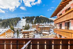 Foto dalla galleria di Hotel Cristiania a Madonna di Campiglio