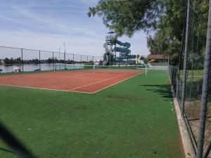 Tenis a/nebo squash v ubytování Apartmány Puerto nebo okolí