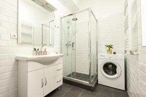Ένα μπάνιο στο PASTEL HUES - Homey Central Apartment near Armeneasca