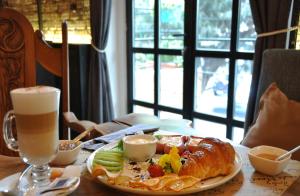 Gallery image of Art Hotel Claude Monet in Tbilisi City