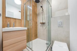Koupelna v ubytování Apartamenty Sun & Snow Międzyzdroje Promenada