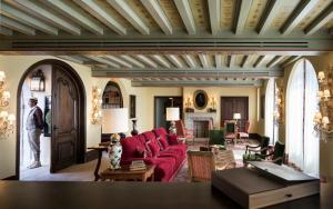 Posezení v ubytování Airelles Gordes, La Bastide
