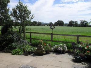 Gallery image of Fernlea Cottage Bed and Breakfast in Tattenhall
