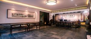 Зона вітальні в Aroma Tea House Former Jing Guan Ming Lou Museum Hotel