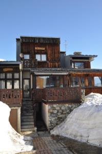 Bygningen som chaletet ligger i