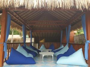 Seating area sa Nipah Villas