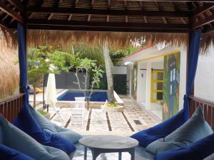 Seating area sa Nipah Villas
