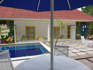 Swimming pool sa o malapit sa Nipah Villas