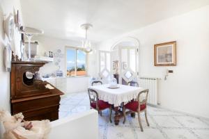 Posedenie v ubytovaní Maison Du Tasso