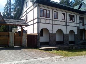 Budova, kde se penzion – hostinec nachází