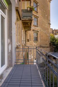Balkón alebo terasa v ubytovaní Saint Vitus Apartments with balcony